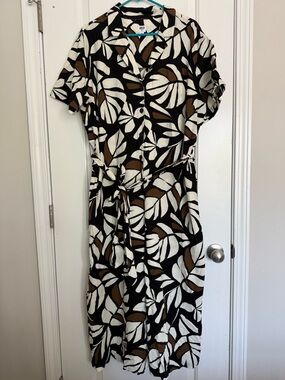 Tabitha Brown Leaf-Print Short Sleeve Jumpsuit in Black, White & Brown